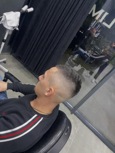 Punë e realizuar nga LIMI Barbershop, pamja 1